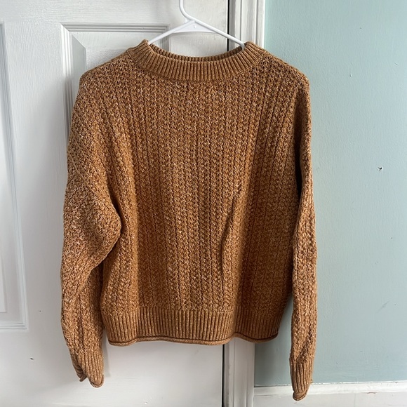 Universal Thread Yellow Sweater - Picture 2 of 2